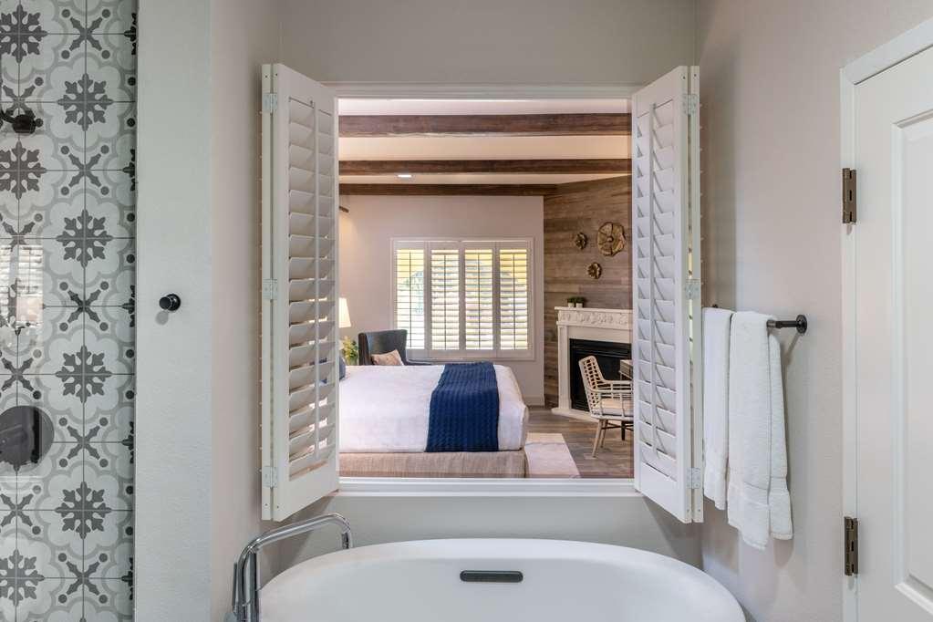 The Lodge At Healdsburg, Tapestry Collection By Hilton Room photo